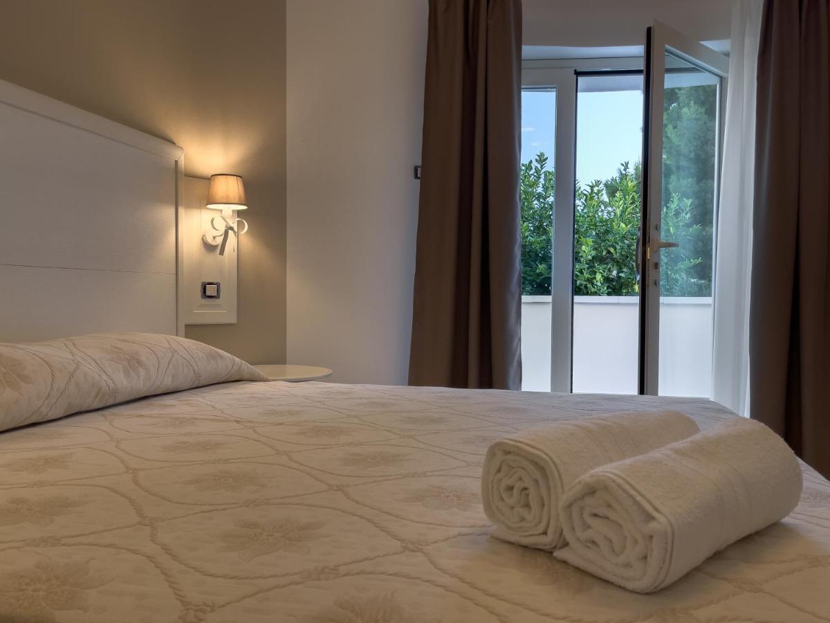 Essenza Bed & Breakfast มาสซาฟรา ภายนอก รูปภาพ