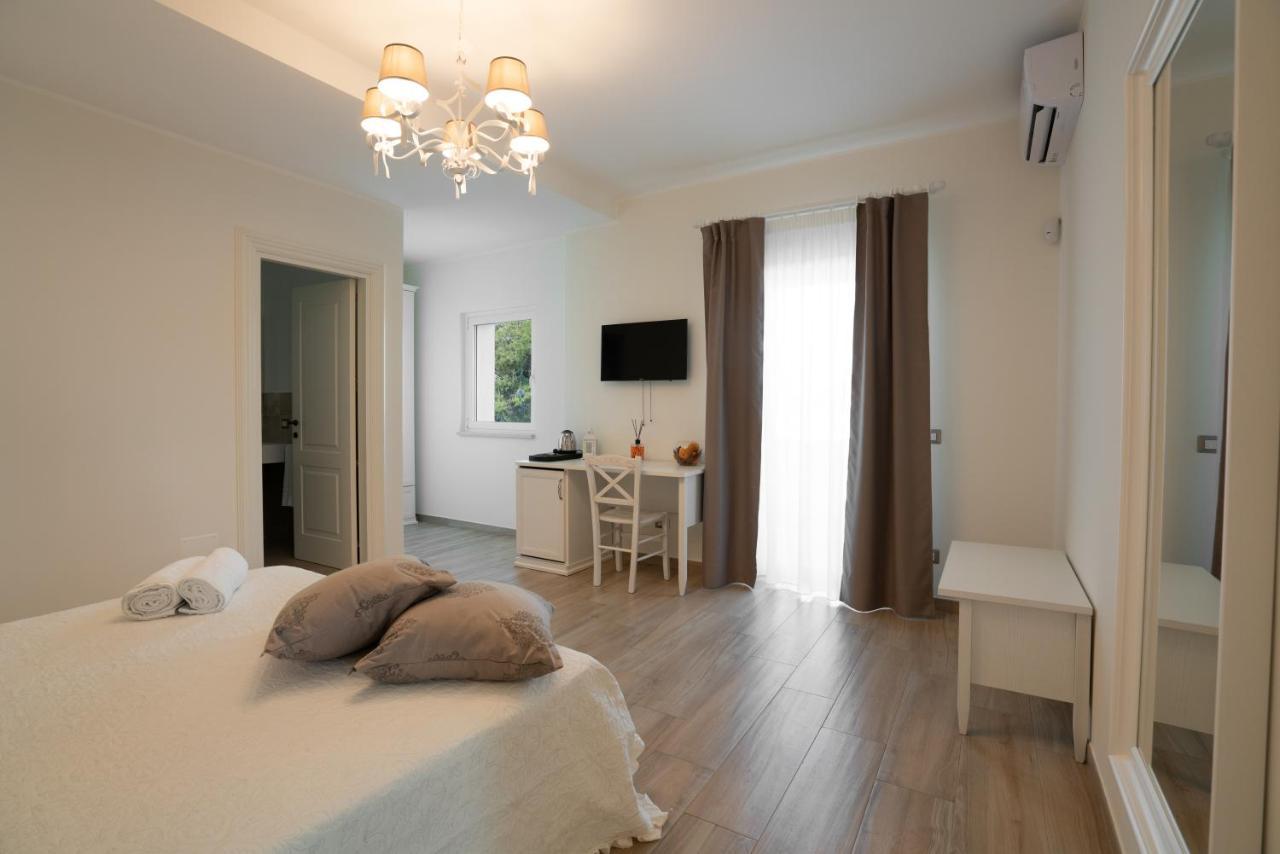 Essenza Bed & Breakfast มาสซาฟรา ภายนอก รูปภาพ