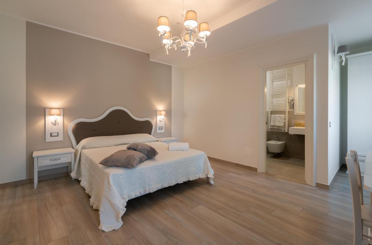 Essenza Bed & Breakfast มาสซาฟรา ภายนอก รูปภาพ